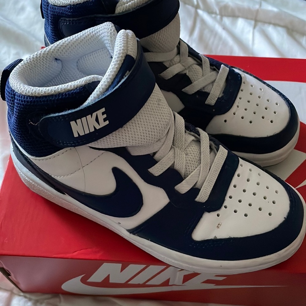 Brand new Court Borough mid 2 boys size 11c.
